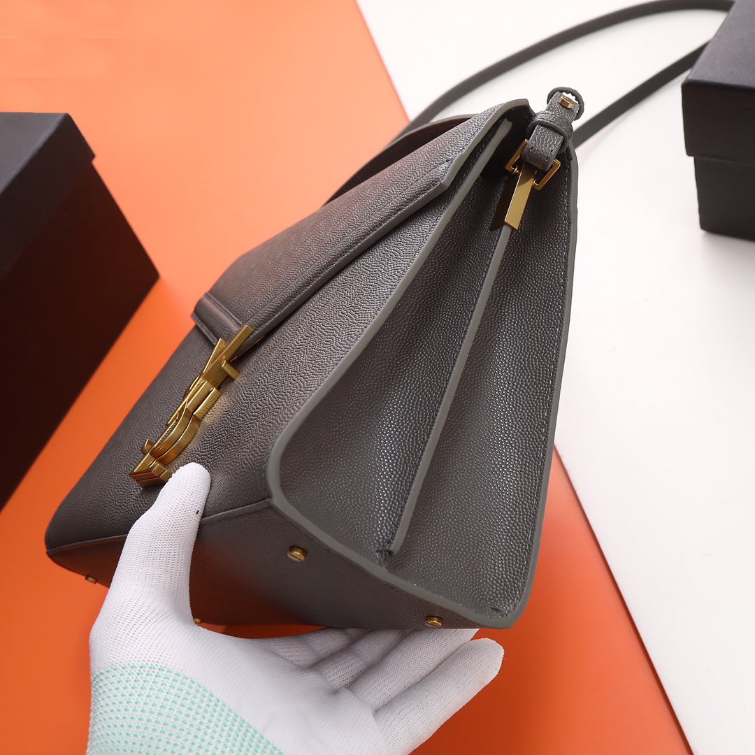 Handbags SAINT LAURENT 578000 size 24.5  20  11.5 cm - vstockx