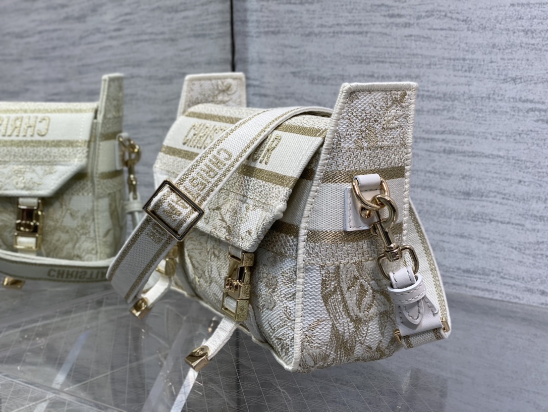 Handbag Dior size 23*15*8 cm - vstockx