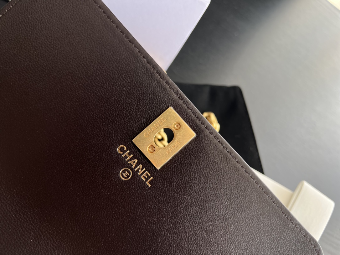 Handbag Chanel AP3043 size 19 cm - vstockx