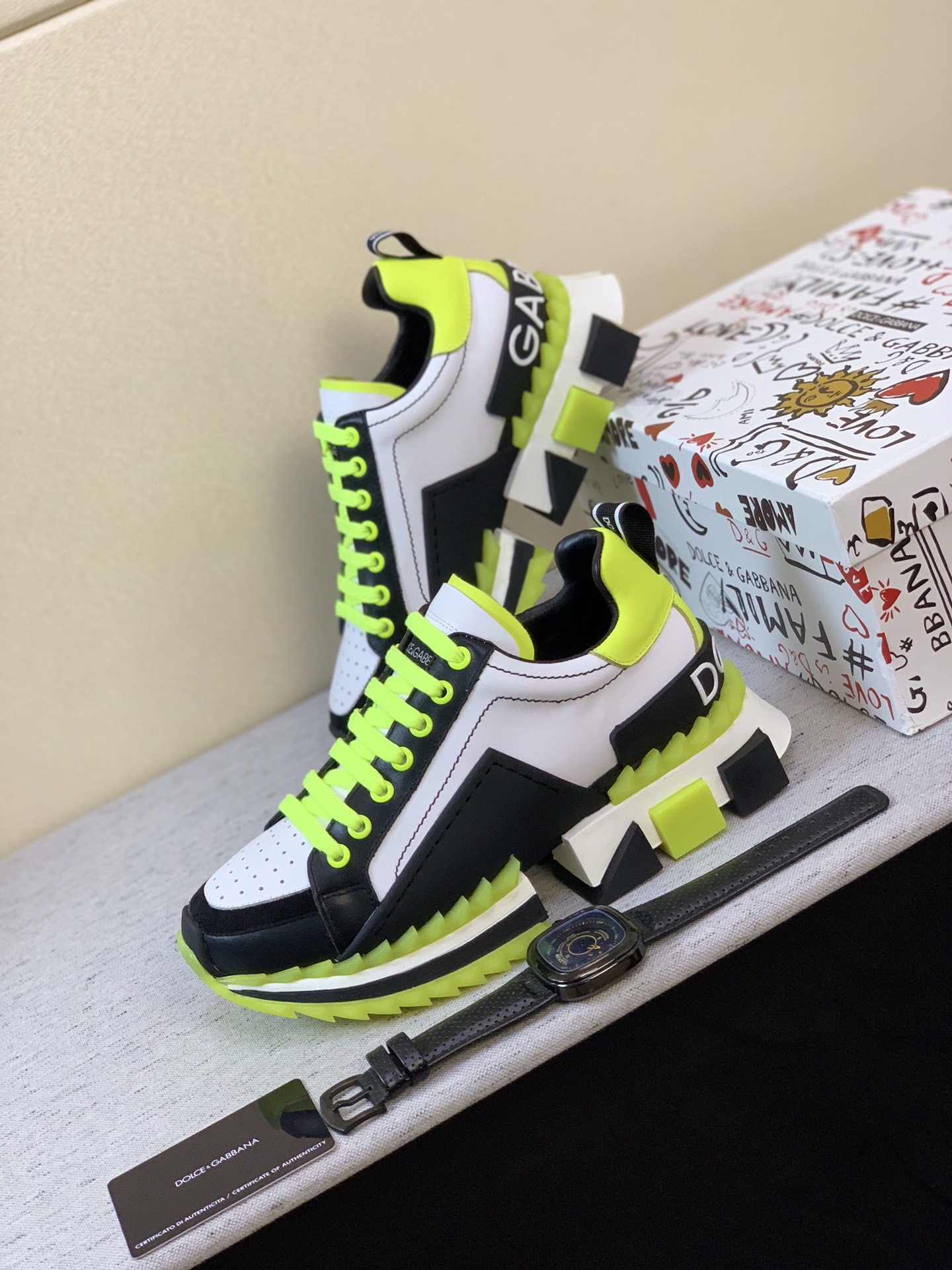 Dolce & Gabbana Low Tops Sneakers 33 - vstockx