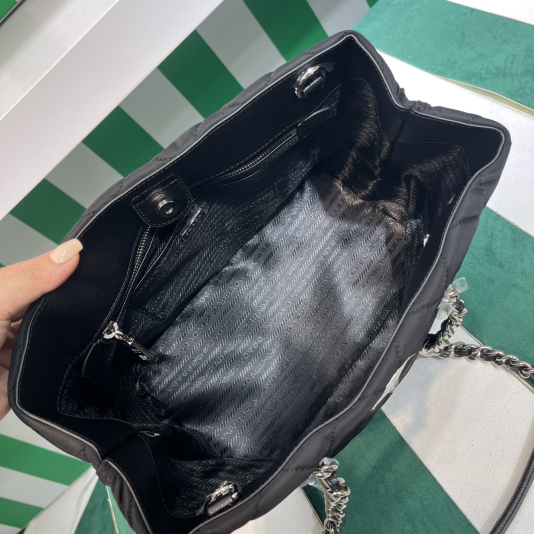 Handbags Prada 1BG740 size:30*17*24 cm - vstockx