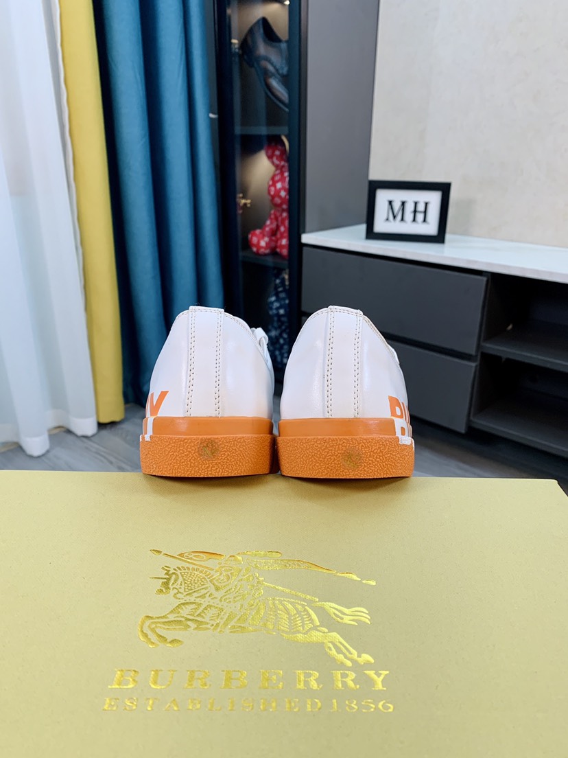Burberry Perforated Check Sneaker 28 - vstockx