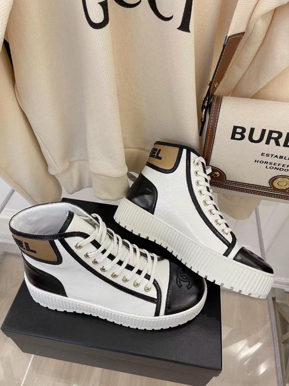 Chanel Platform Sneaker 3 - vstockx