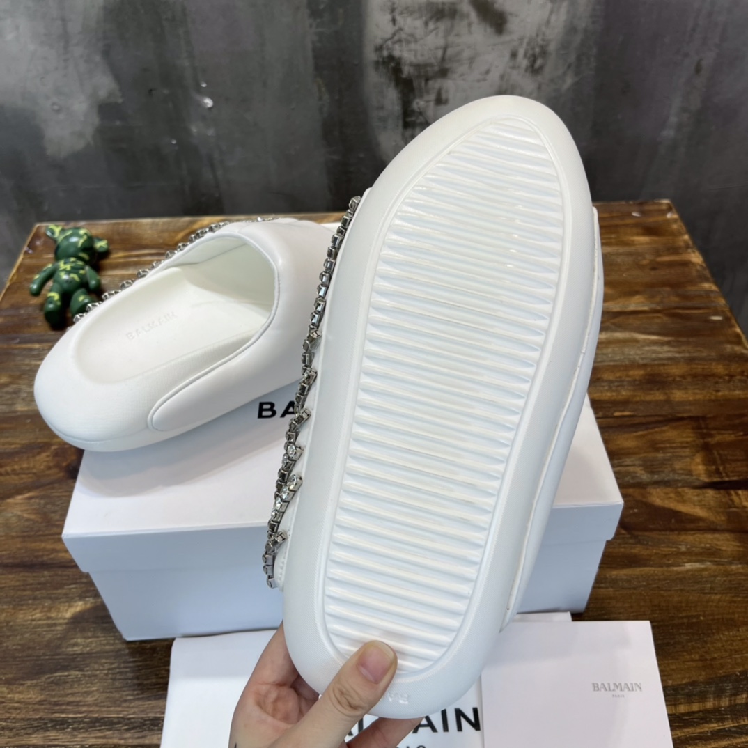 Balmain Quilted leather B-IT mules 8 - vstockx