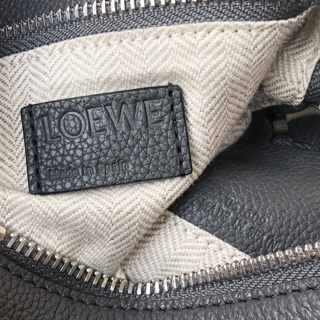 Handbags LOEWE zp size:24*14*11 cm - vstockx