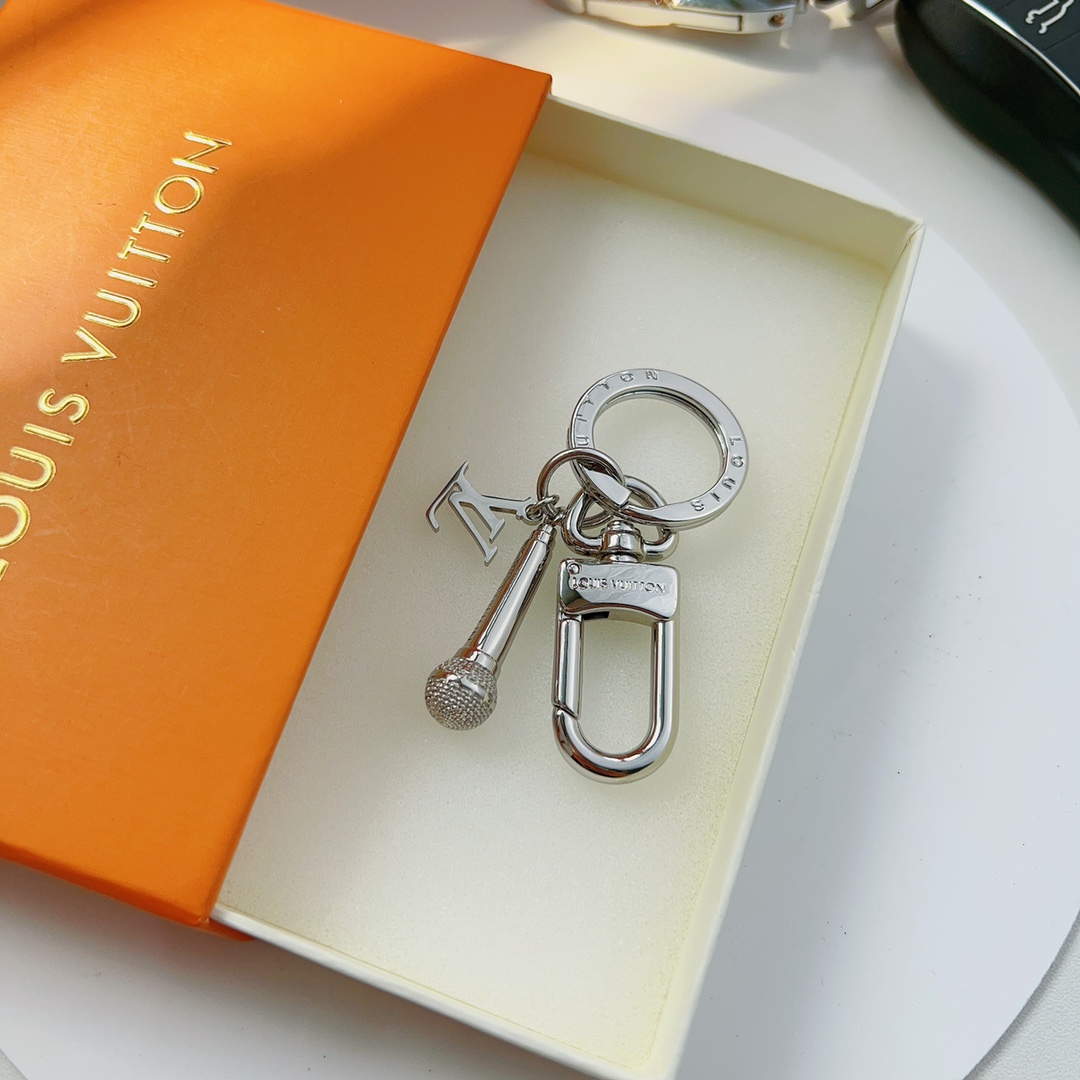 Jewelry Louis Vuitton 389 - vstockx