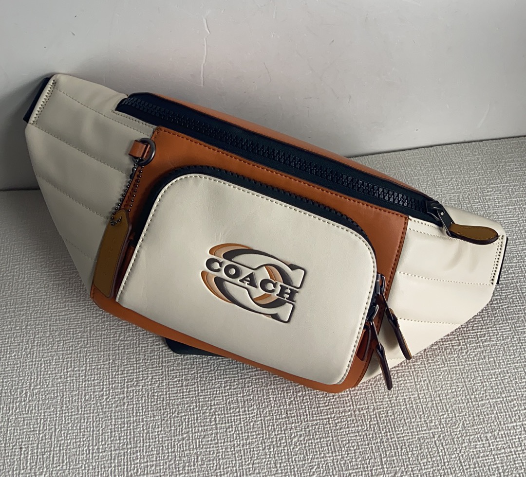 Handbags Coach cE552 size:30*12*4 - vstockx