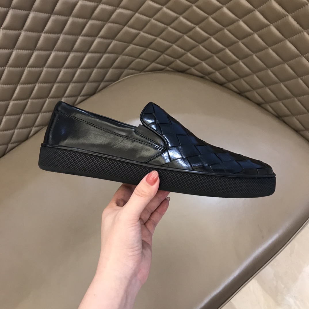 Bottega Veneta Intrecciato Leather Loafers 1 - vstockx