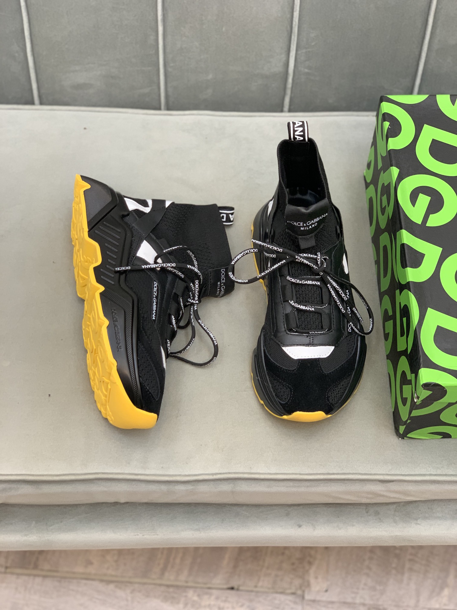 Dolce & Gabbana High-Tops chunky sneakers 2 - vstockx