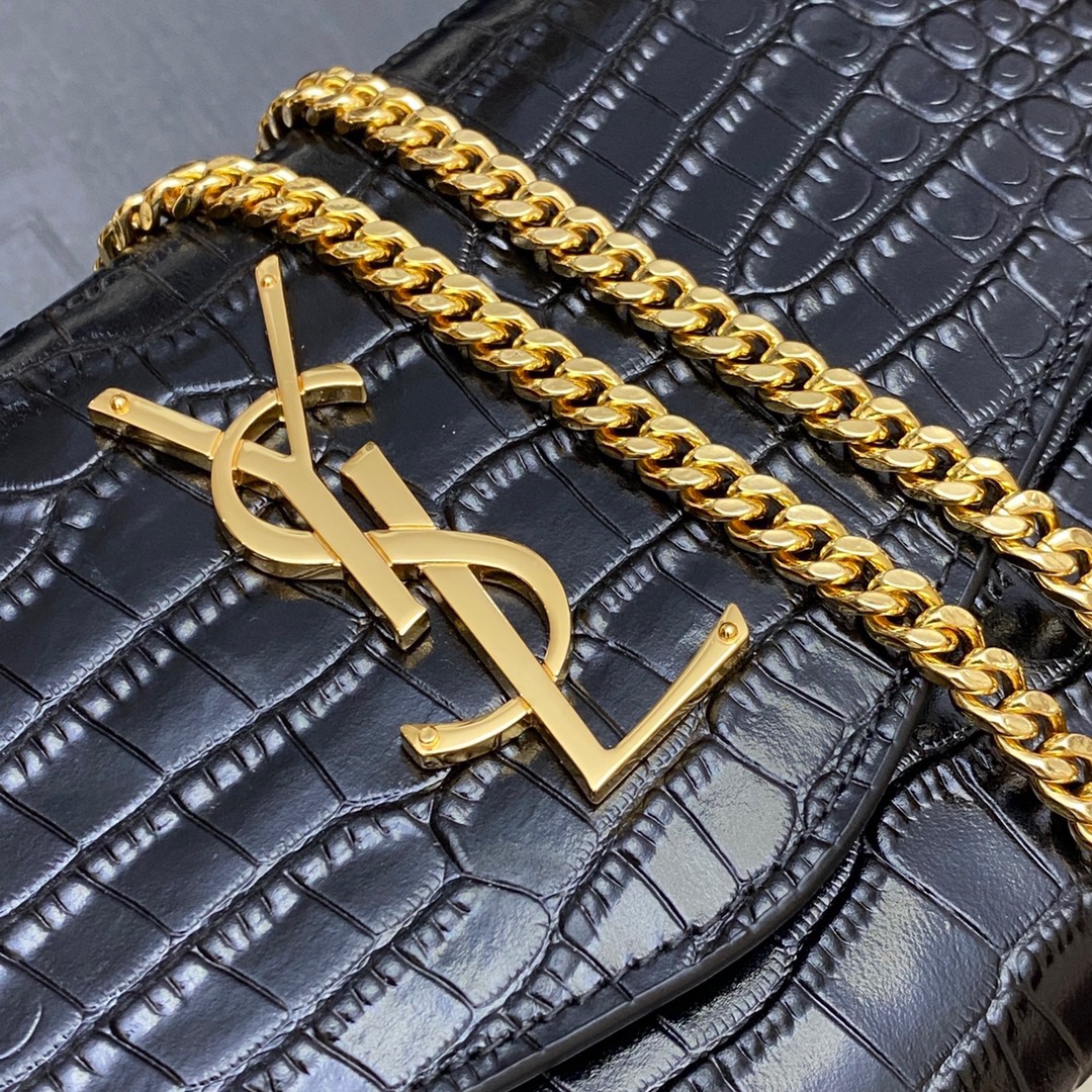 Handbags SAINT LAURENT 607788 size 19x12x4 cm - vstockx