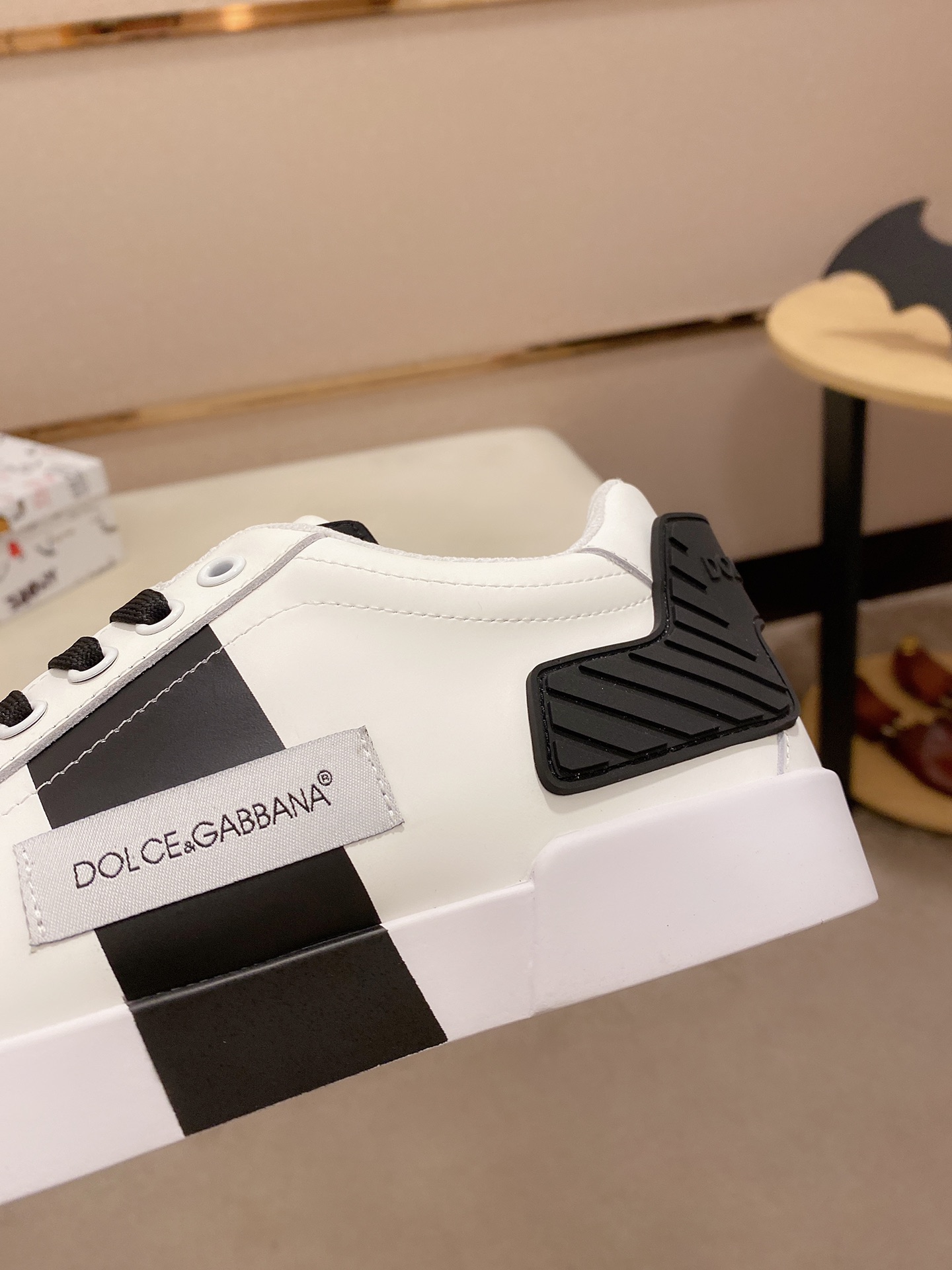 Dolce & Gabbana Low Tops Sneakers 65 - vstockx