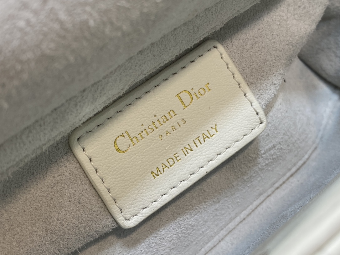 Handbag Dior size 16*5.5*10 cm - vstockx