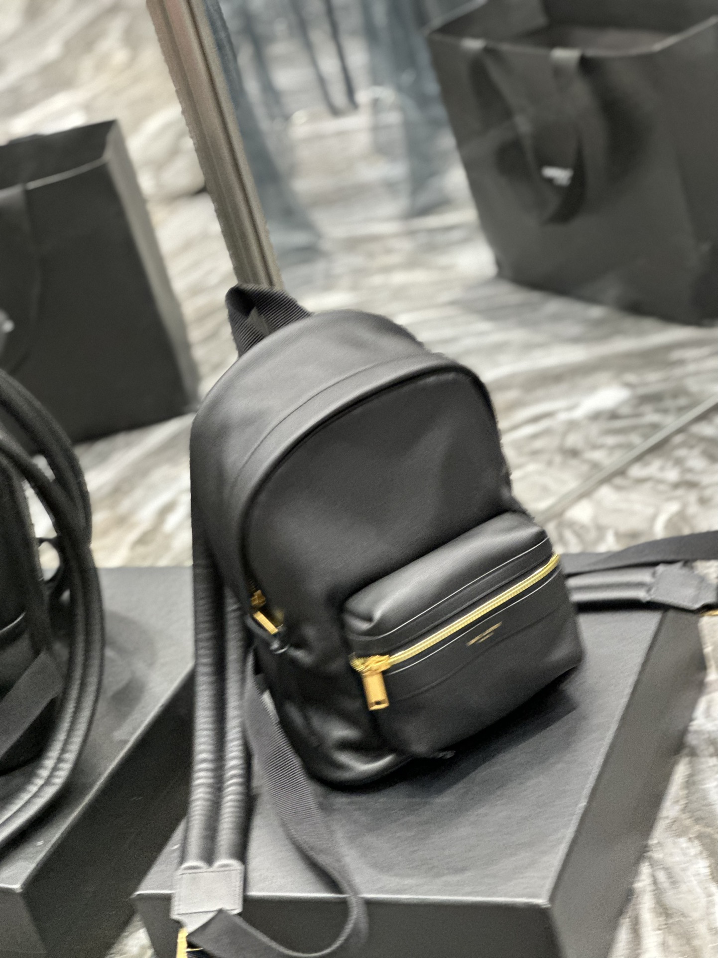 Handbags SAINT LAURENT 505031 size 20  28  10 cm - vstockx