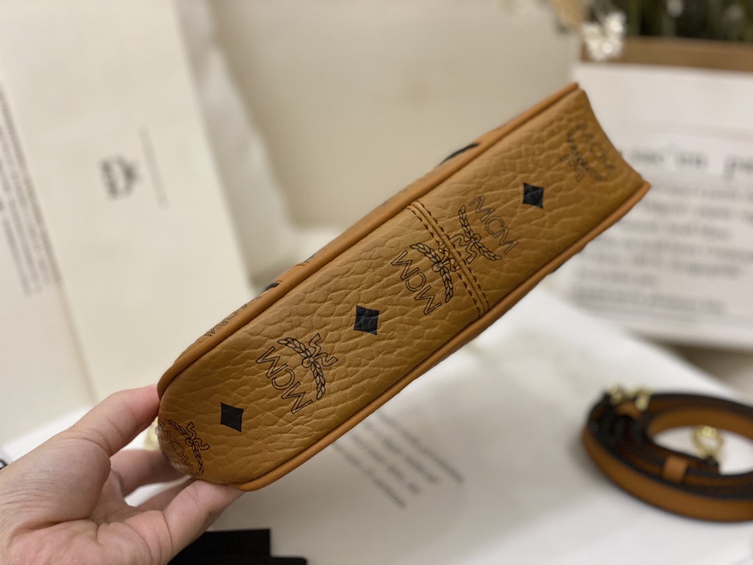 Handbags MCM  size:21*12*5 cm - vstockx