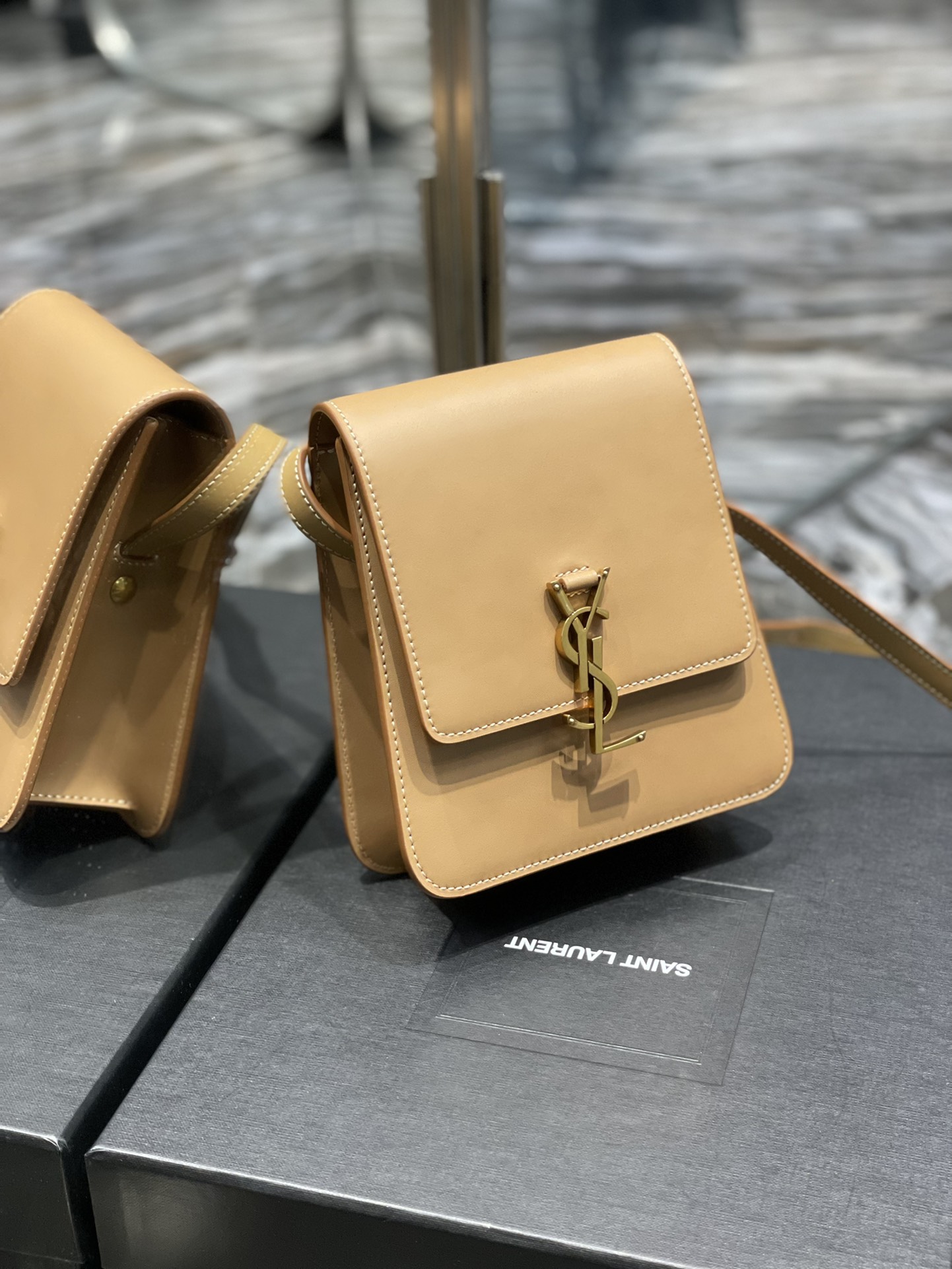 Handbags SAINT LAURENT 668809 size 16  18x6 cm - vstockx