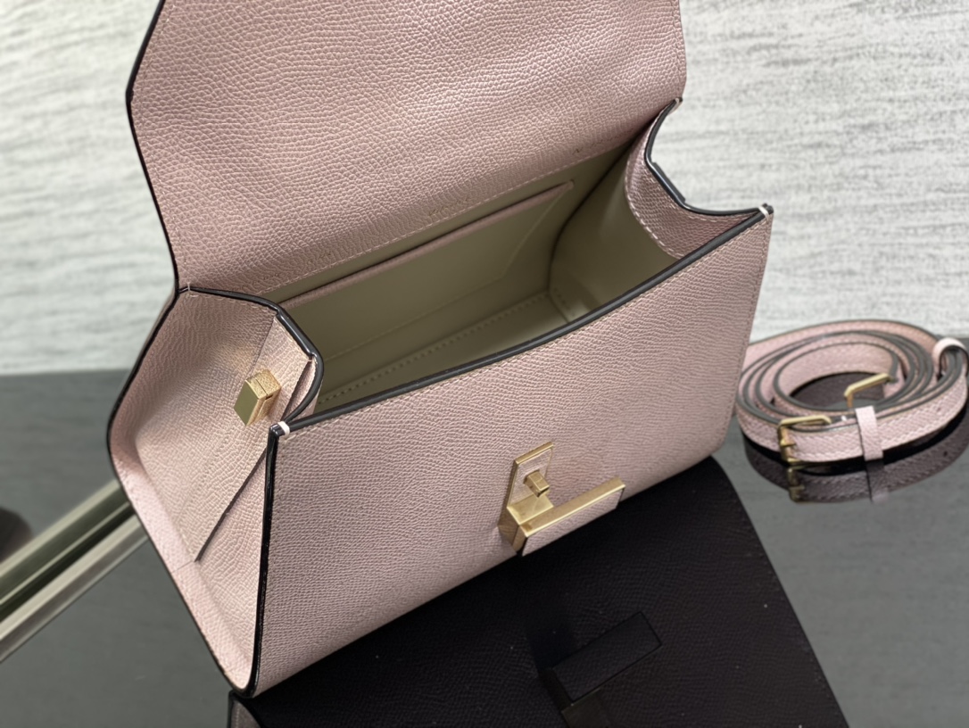 Handbag VALEXTRA size *'* - vstockx