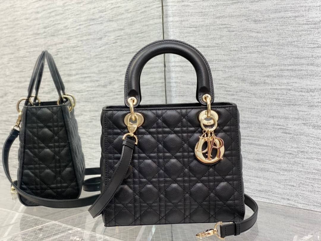 Handbag Dior 6604 size 20*8*17 cm - vstockx