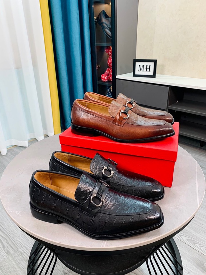 Salvatore Ferragamo Boots 26 - vstockx