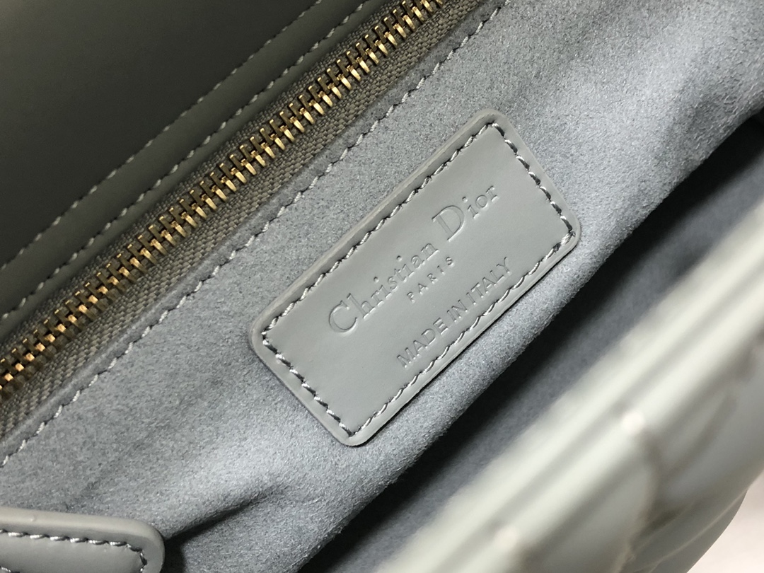 Handbag Dior M0538 size 20*16.5*8 cm - vstockx