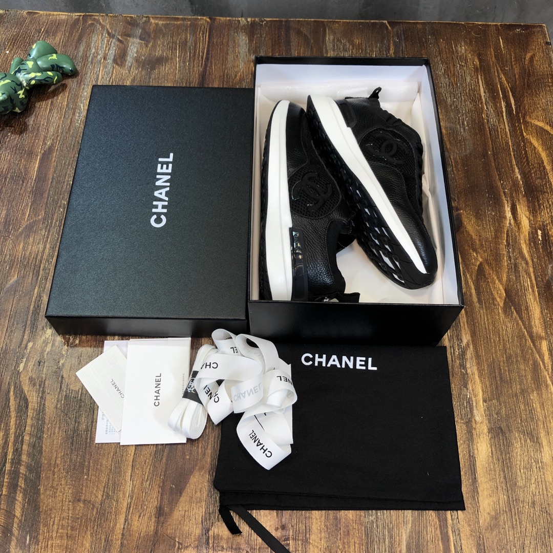 Chanel Fabric & Suede Calfskin Low Top Sneaker 38 - vstockx