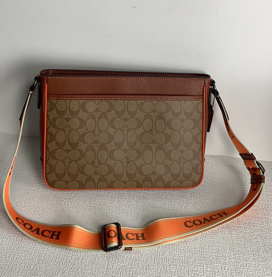 Handbags Coach CH078 size:30*22*6 - vstockx