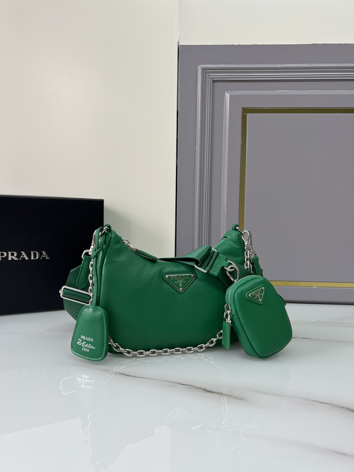 handbags prada 1BH204 22*18*6.5 - vstockx