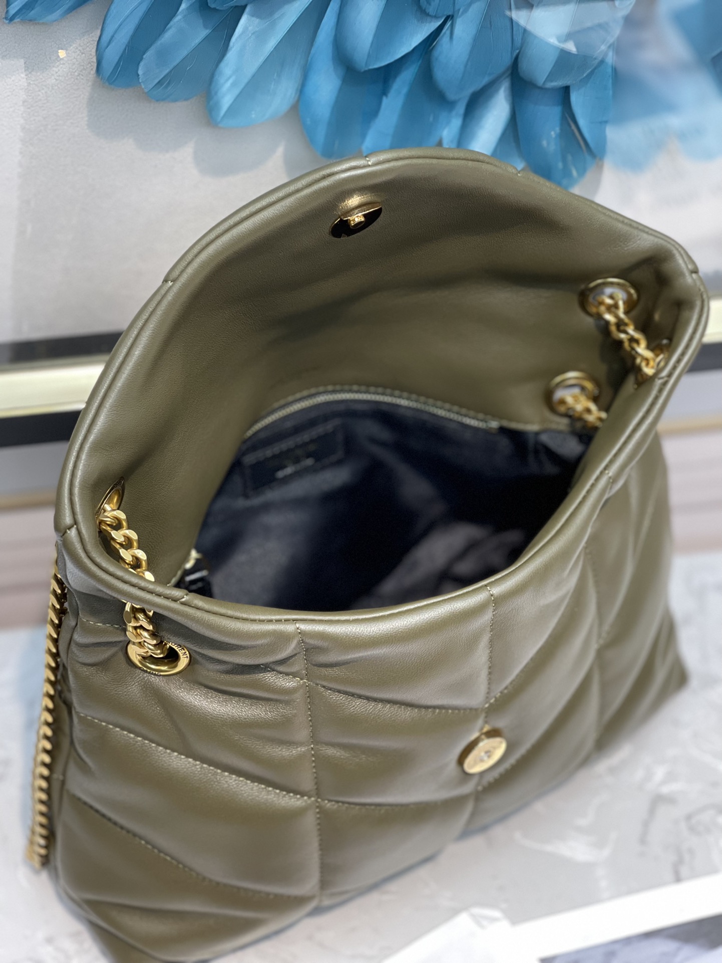 Handbags SAINT LAURENT 577476 size 29x17x11 cm - vstockx