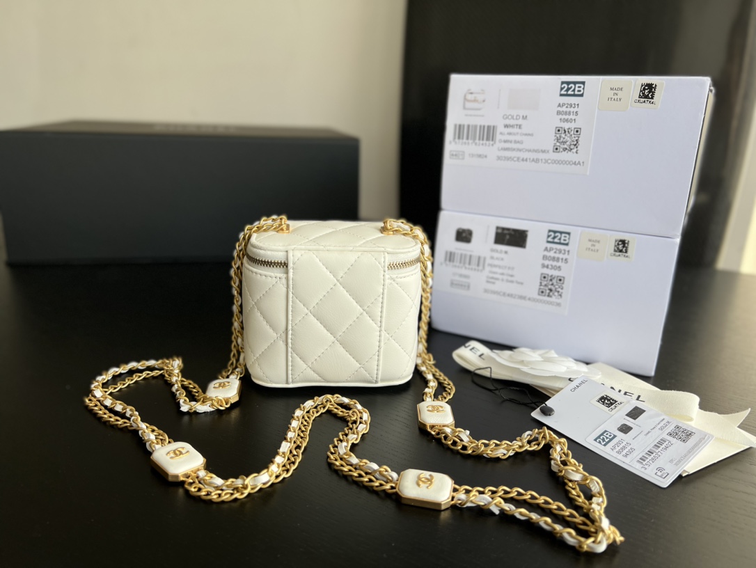 Handbag Chanel 2931 size 8.5cmx11cmx7 cm - vstockx