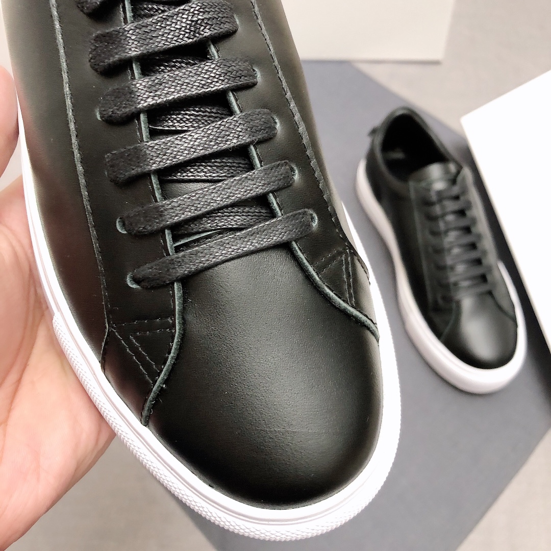 Givenchy Urban Street Logo-print Leather Sneakers 35 - vstockx