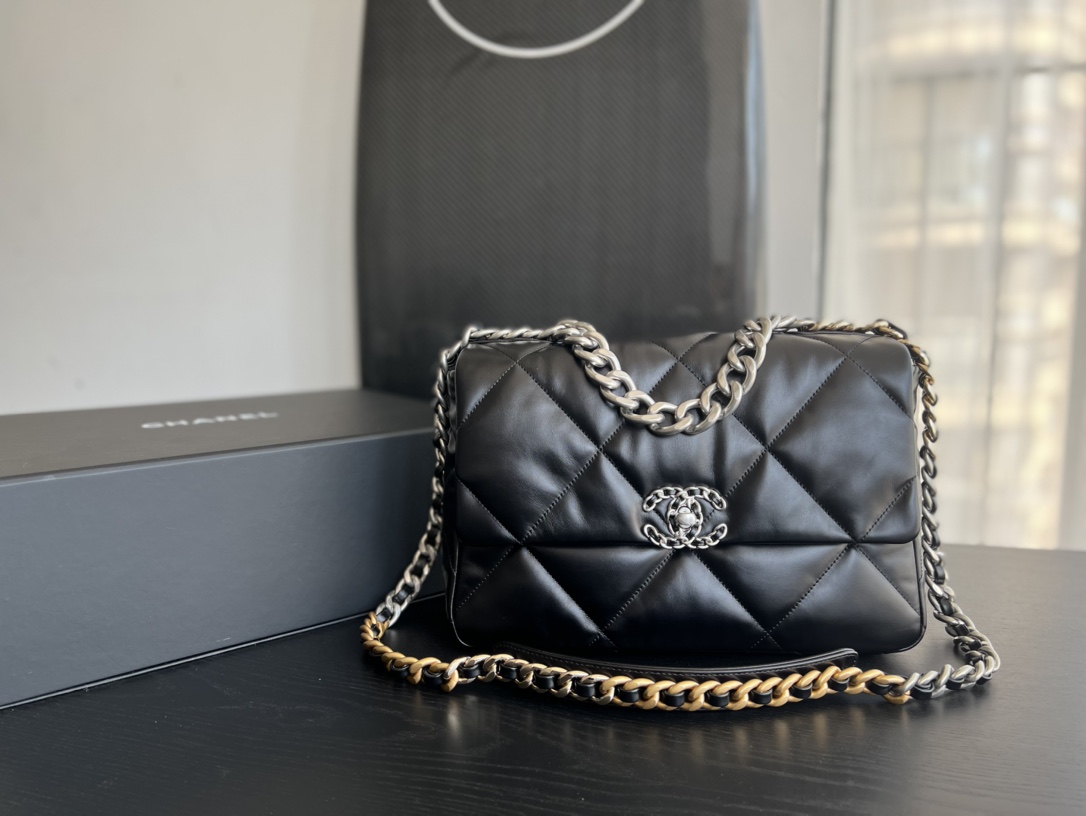 Handbag Chanel 1160 size 26cmx16cmx9 cm - vstockx