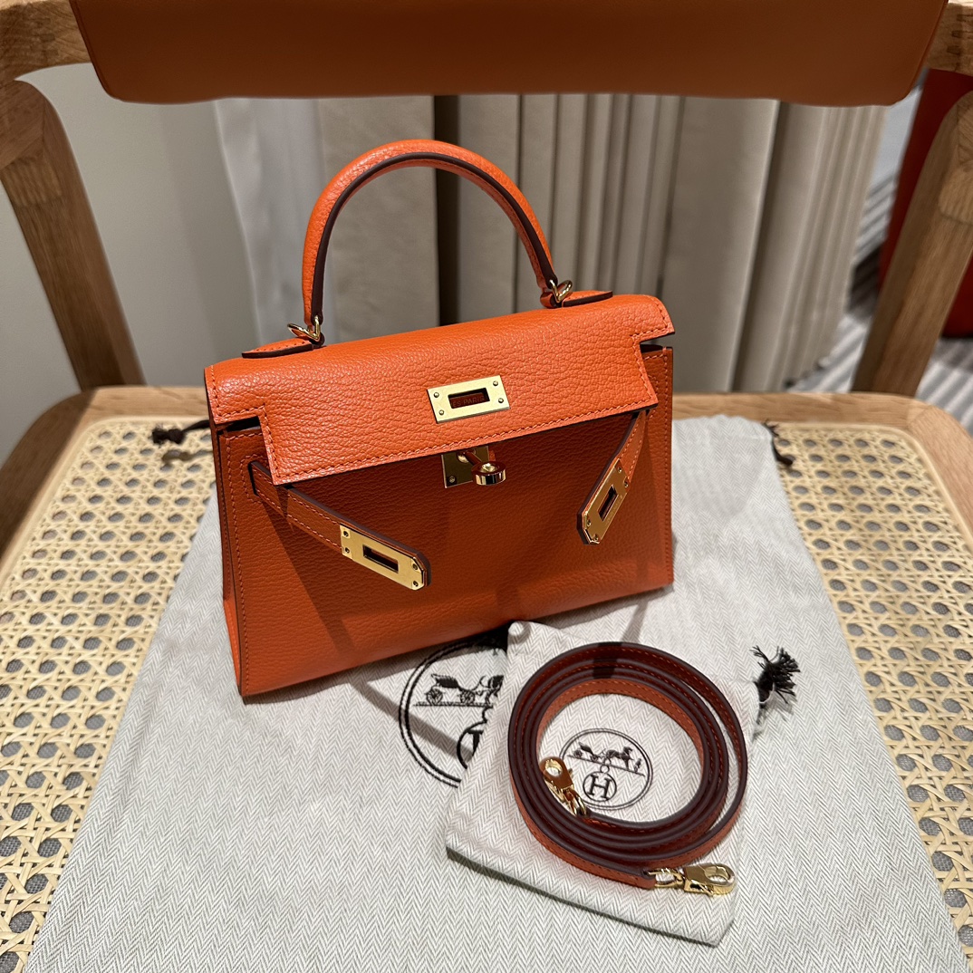 Handbags Hermes mini Kelly size:19 cm - vstockx