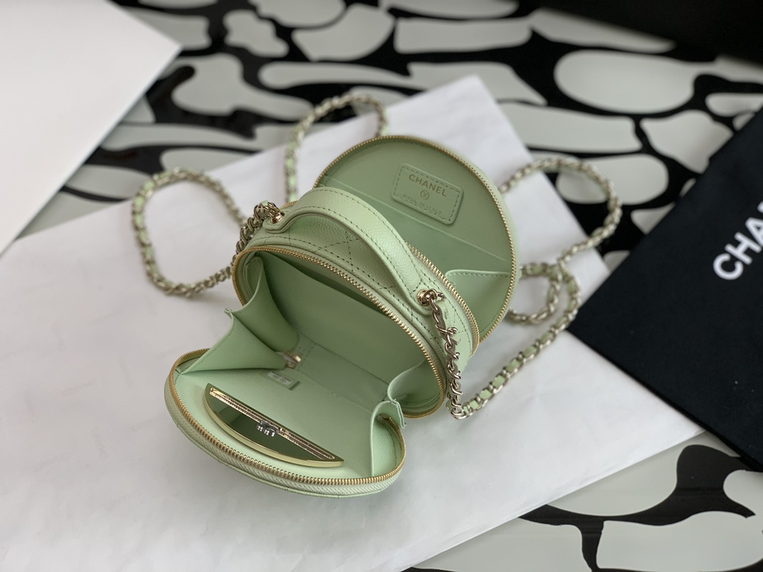Handbag Chanel size 12  12  5 cm - vstockx