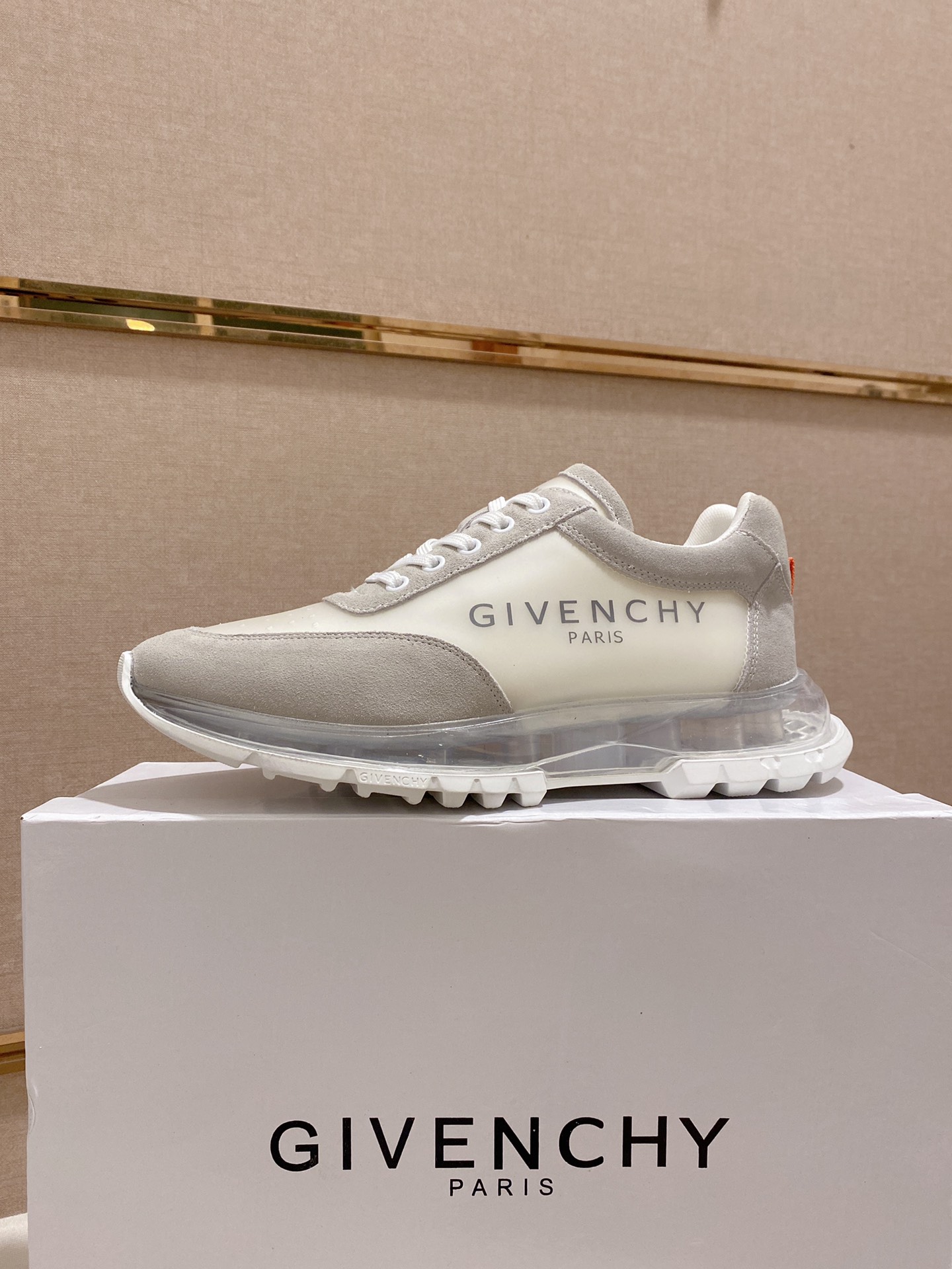 Givenchy Spectre Zip Sneakers 12 - vstockx