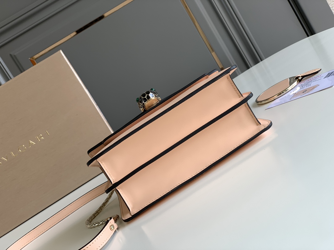 Handbags Bvlgari Serpenti Forever size:25*17*8 cm - vstockx