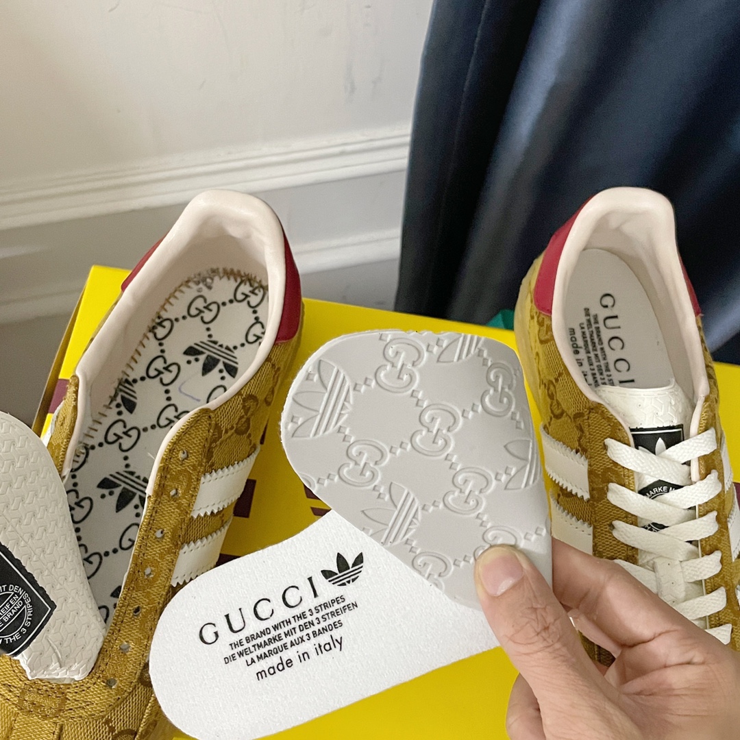 adidas x Gucci Gazelle Sneaker 6 - vstockx