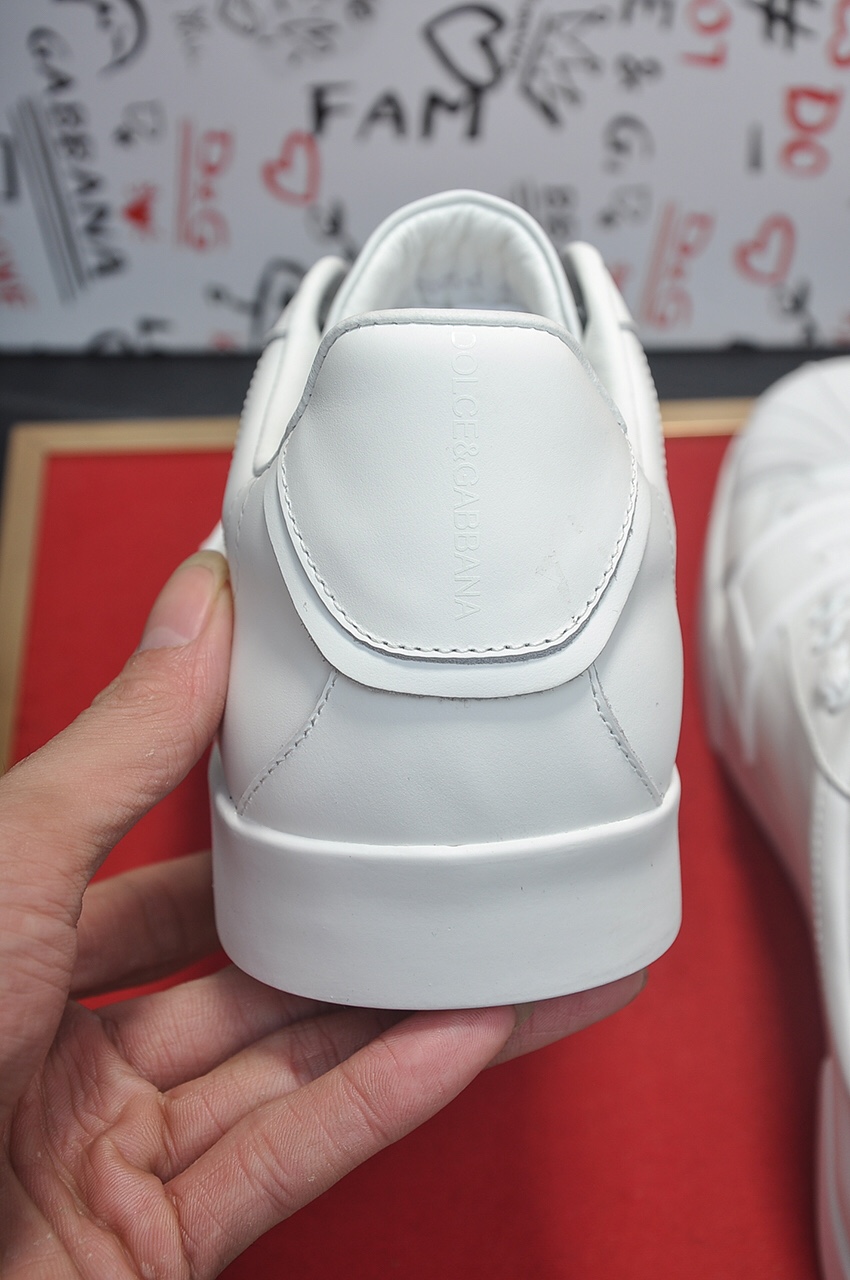 Dolce & Gabbana Low Tops Sneakers 11 - vstockx