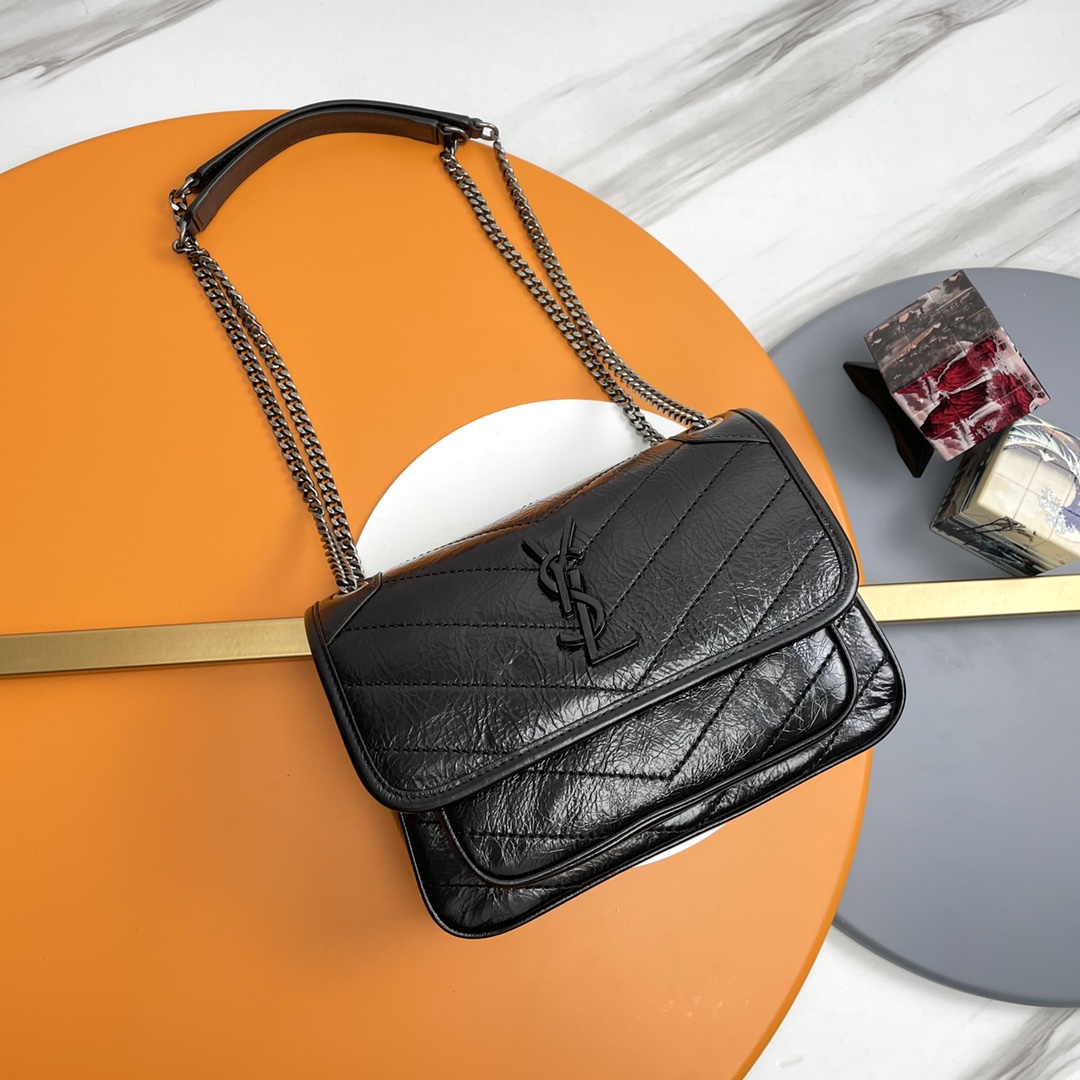 Handbags SAINT LAURENT 533037 size 26x21x13 cm - vstockx