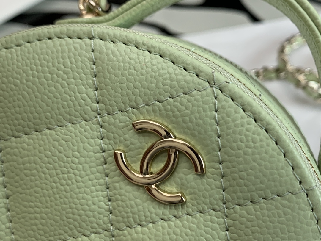 Handbag Chanel size 12  12  5 cm - vstockx