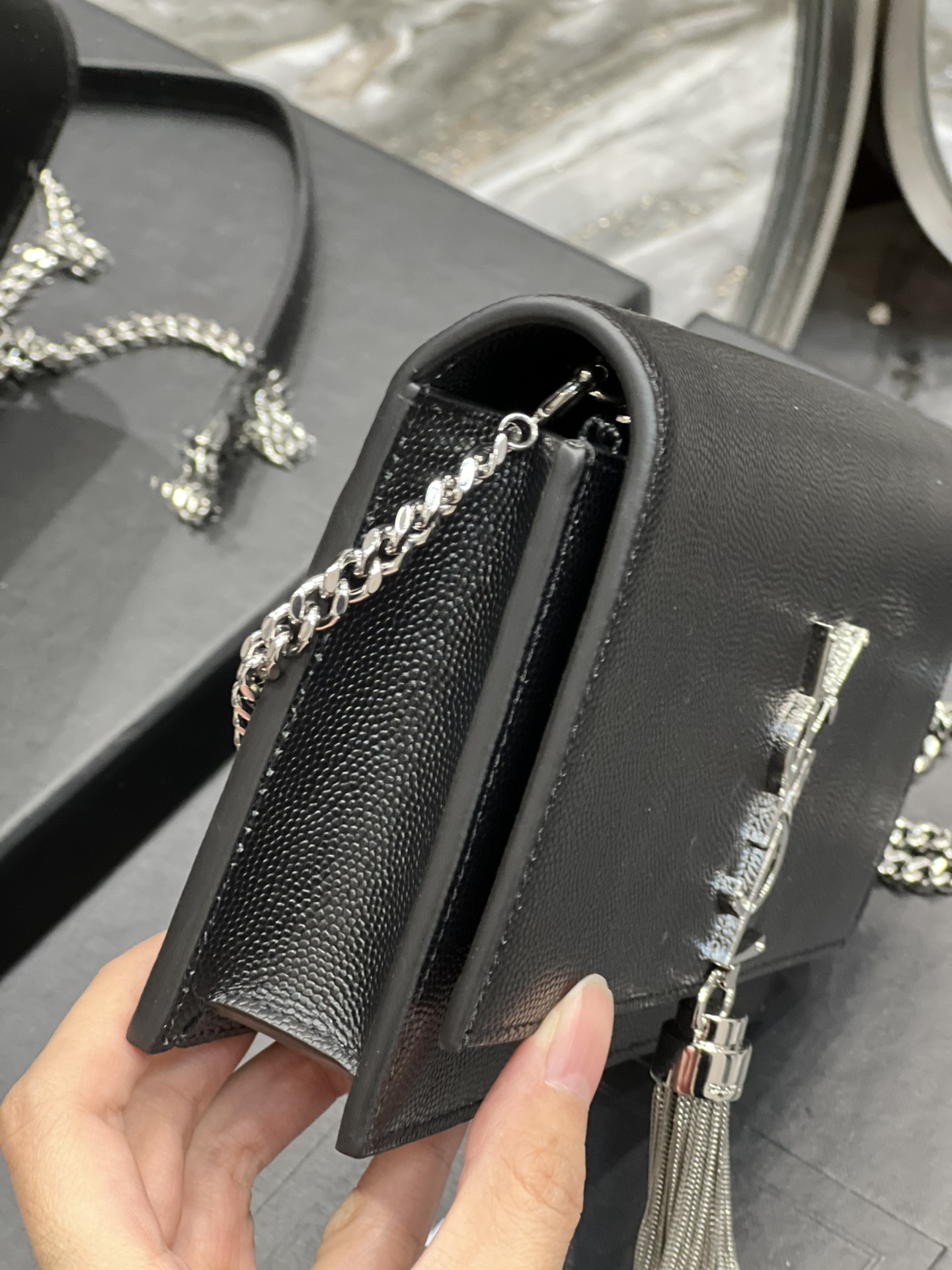 Handbags SAINT LAURENT 452159 size 19x12.5x4 cm - vstockx