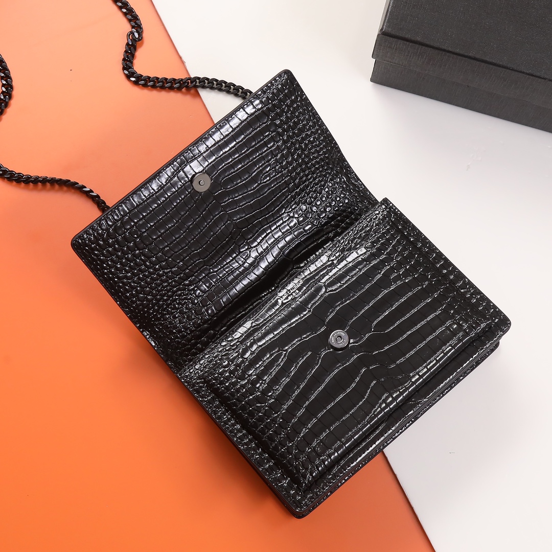 Handbags SAINT LAURENT 442906 size 22x8x16 cm - vstockx