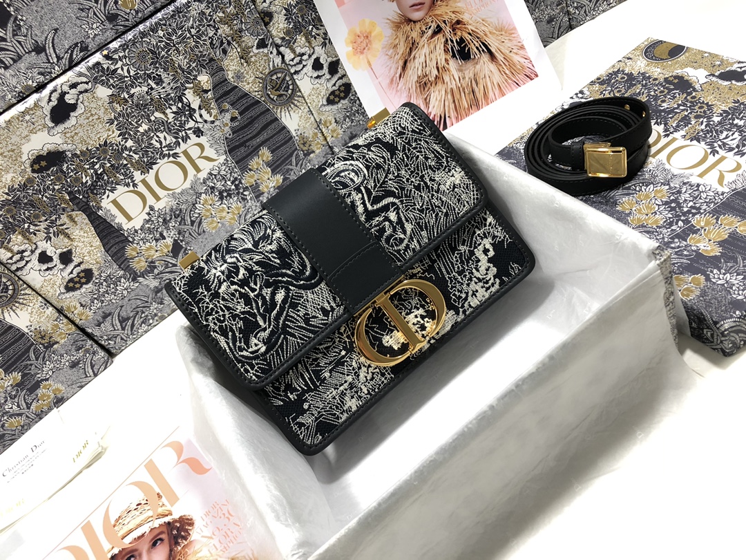 Handbag Dior M9203 size 24 x 17 x 8 cm - vstockx