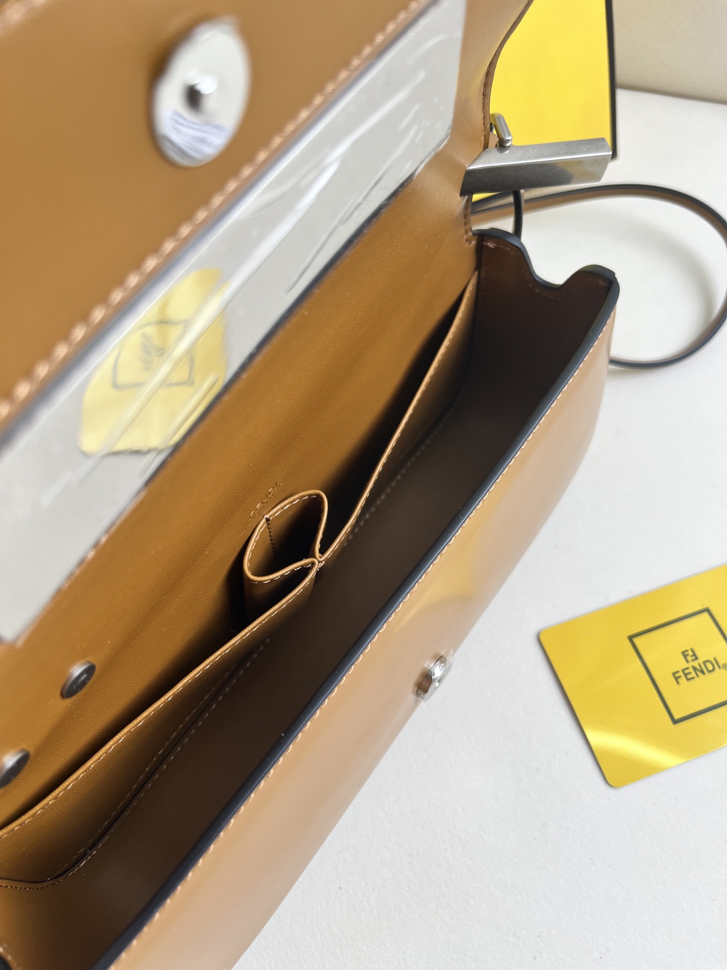 handbags FENDI 8605 size:23*13*7cm - vstockx