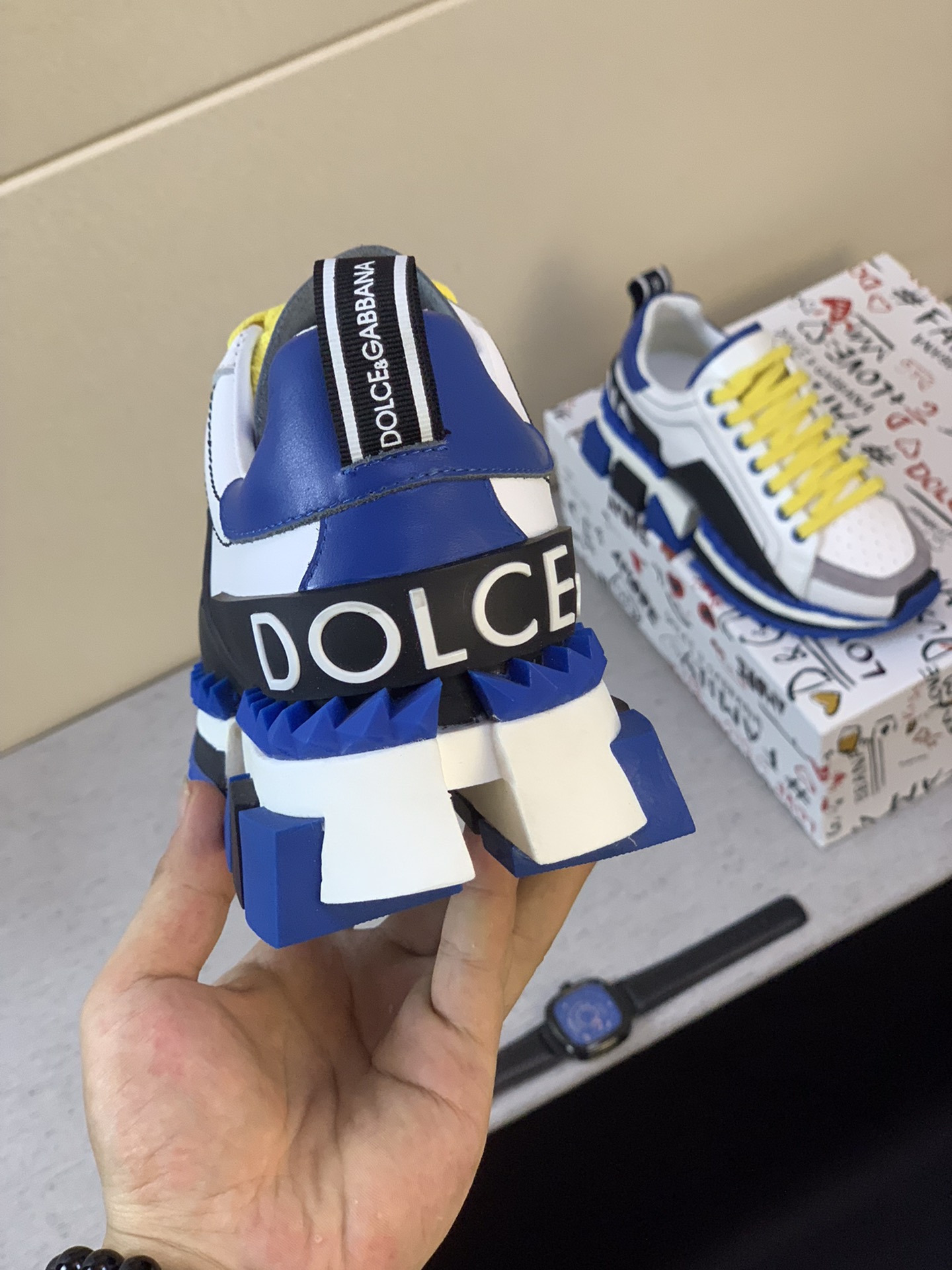 Dolce & Gabbana Low Tops Sneakers 28 - vstockx