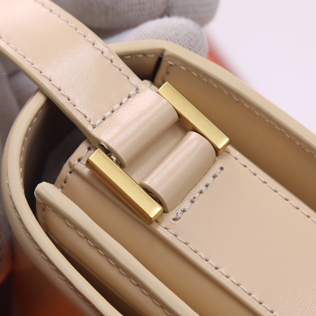 Handbags SAINT LAURENT 634306 size19x13x5 cm - vstockx