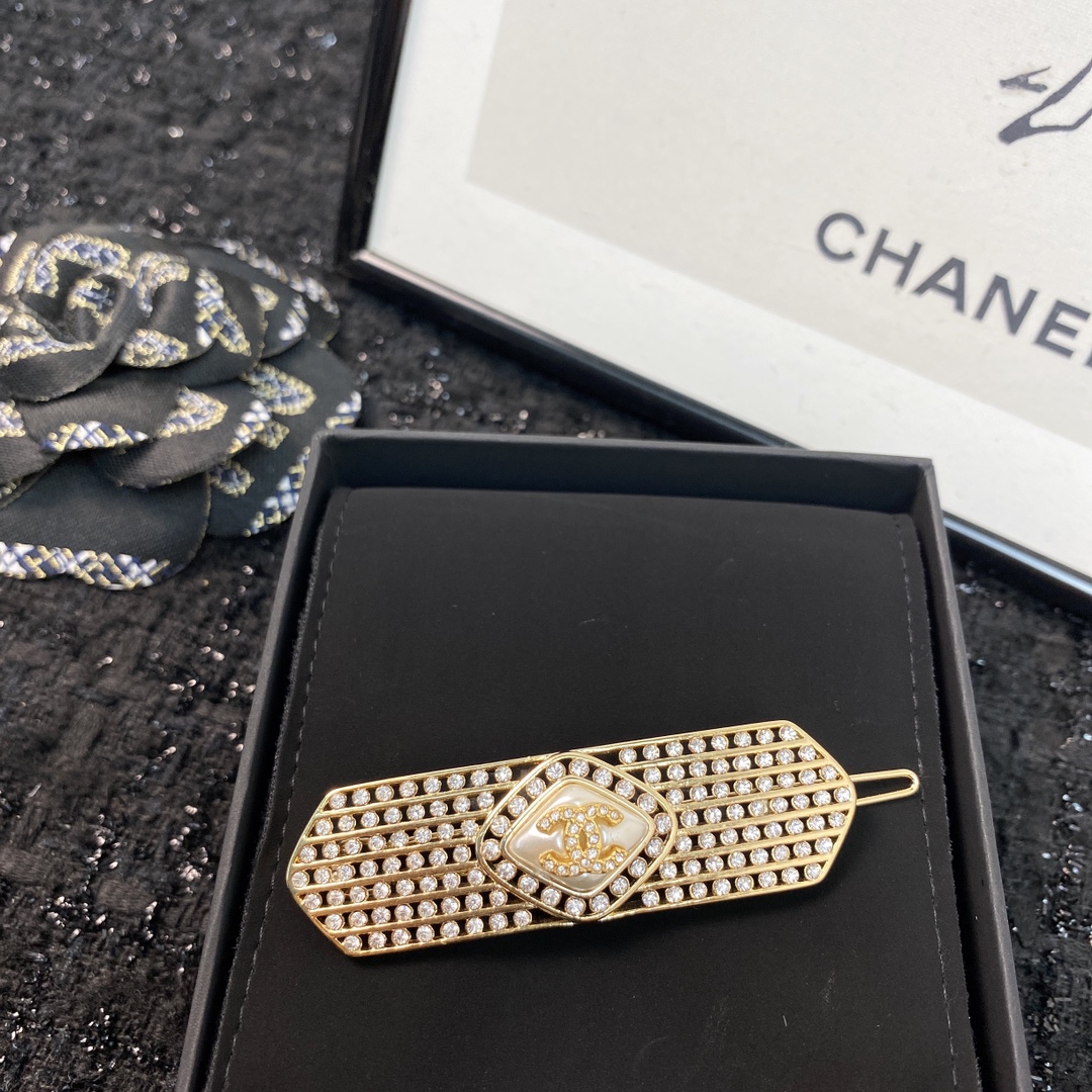 hairclip Chanel 2 - vstockx