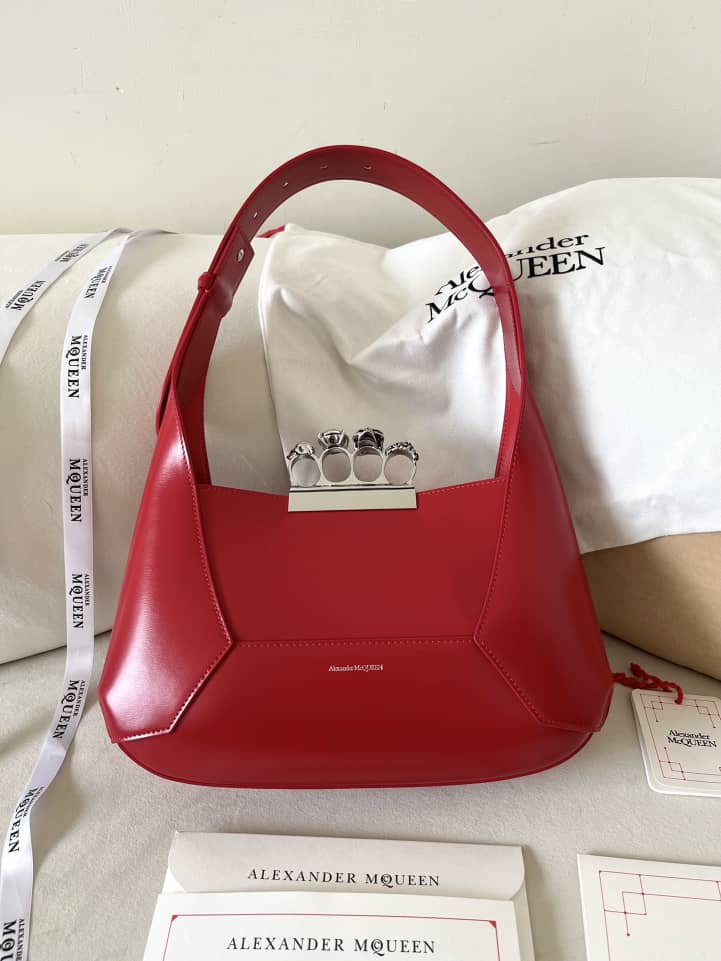 Handbag Alexander McQueen hobo size 20*12*8 cm size 30*18*7 cm - vstockx