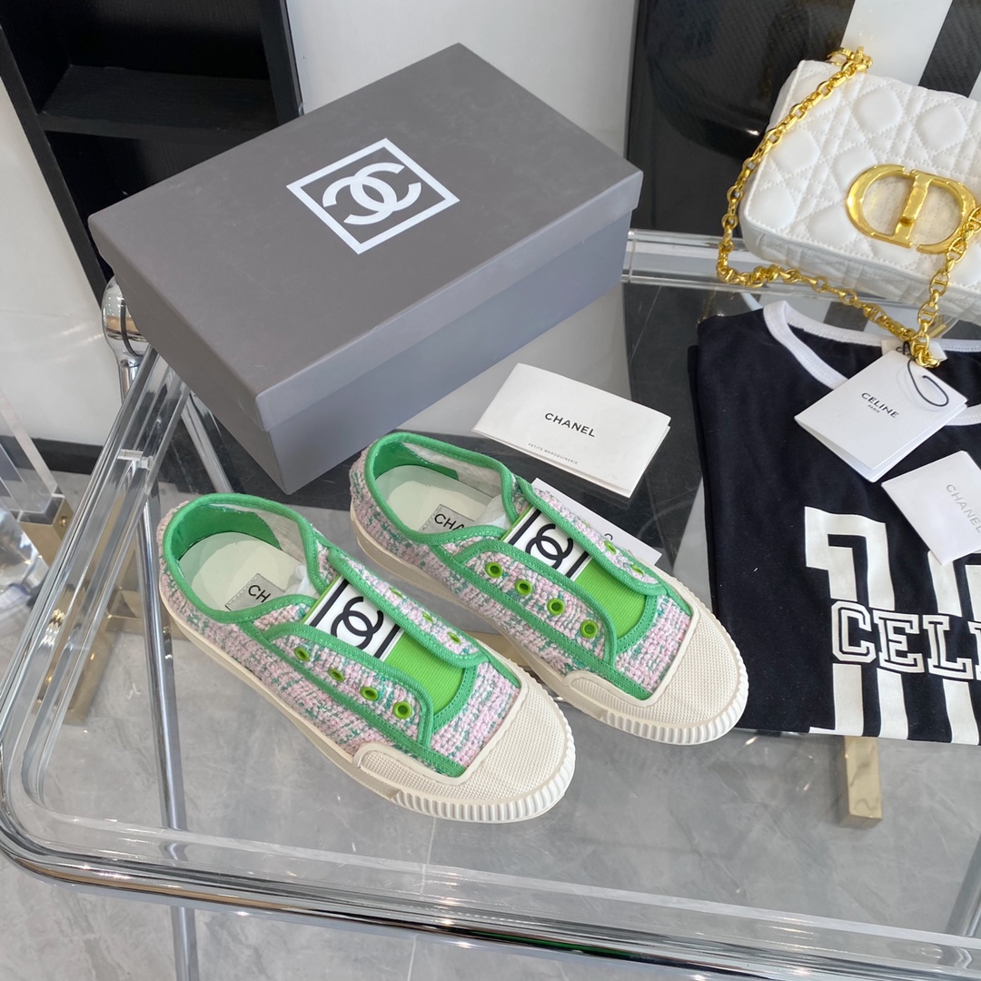 Chanel Flat canvas Sneaker 3 - vstockx