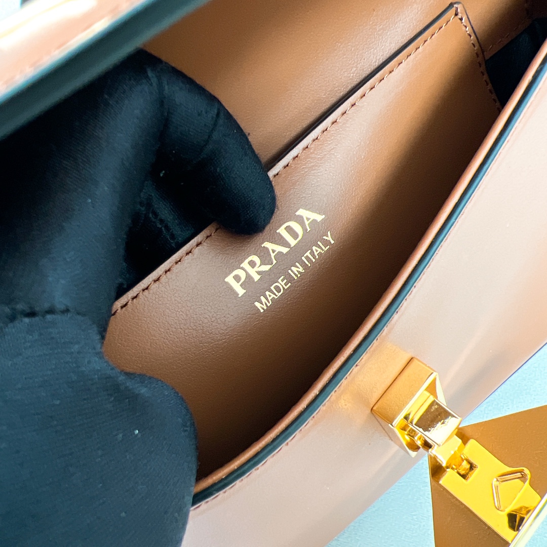 handbags prada 1BD339 Size:20.5*10.5*4cm - vstockx