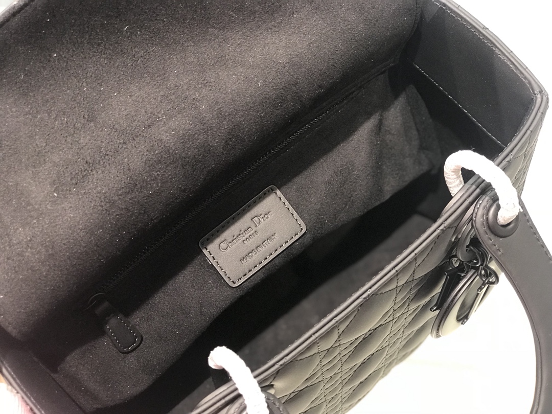 Handbag Dior 6605 size 24 cm - vstockx