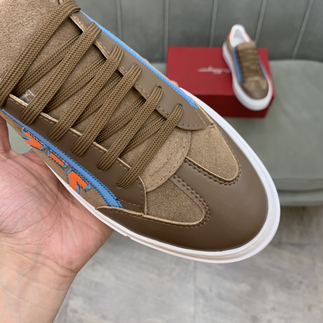 Salvatore Ferragamo Gancini Sneaker 13 - vstockx